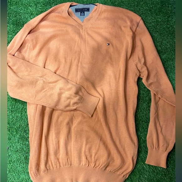 Tommy Hilfiger Other - Tommy hilfiger sweater